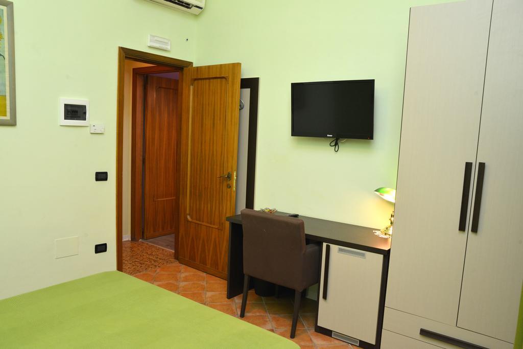 B&B Fiori Di Lava Николози Екстериор снимка